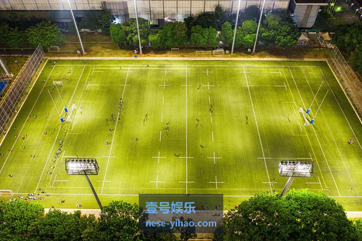 壹号娱乐深夜访谈节目封面